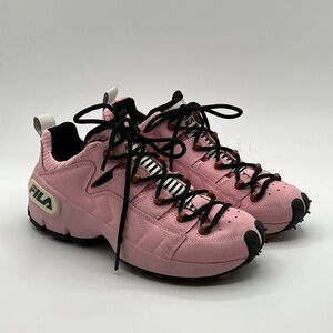FILA Disruptor II Appliqué Trail Sneakers – Pink (Urban Outfitters Exclusive)